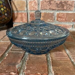 Vtg Indiana Glass Windsor Button Pattern Light Blue Covered Candy Dish